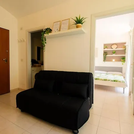 Porta Nuova Jungle House *